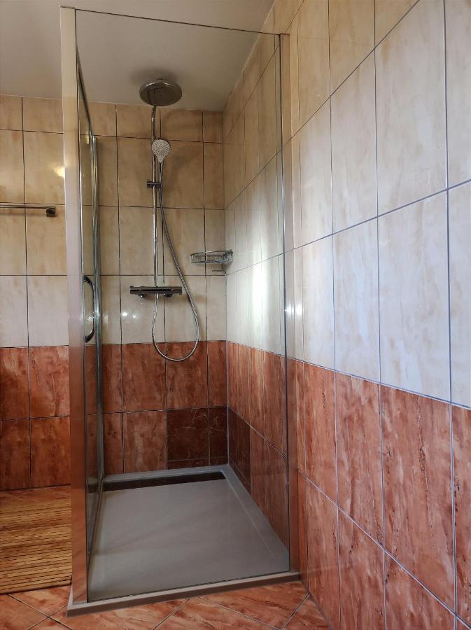 Apartman Emili Malinska Exterior foto